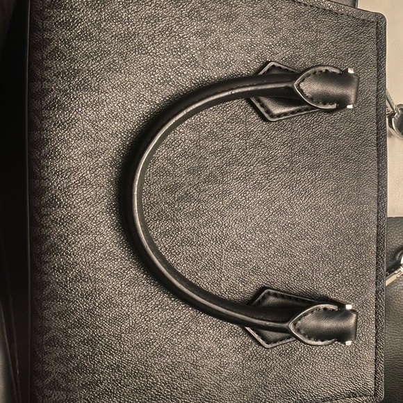Michael kors black purse and wallet - Picture 5 of 9